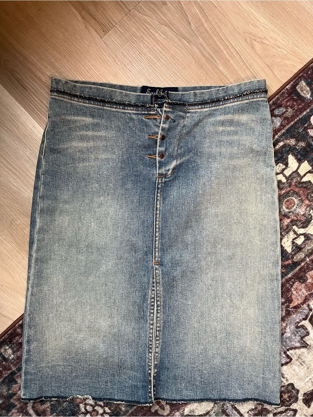 Y2K Earl Jean Light Wash Denim mini skirt - Size 6 28” waist